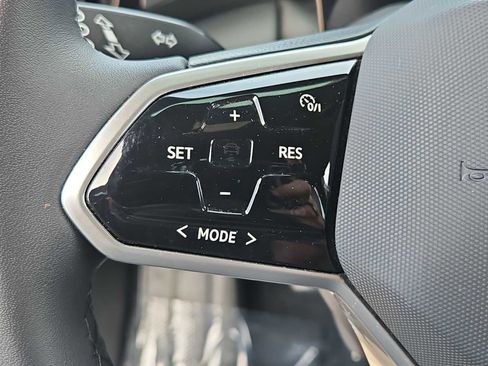 Used 2023 Volkswagen ID.4 Pro image 23