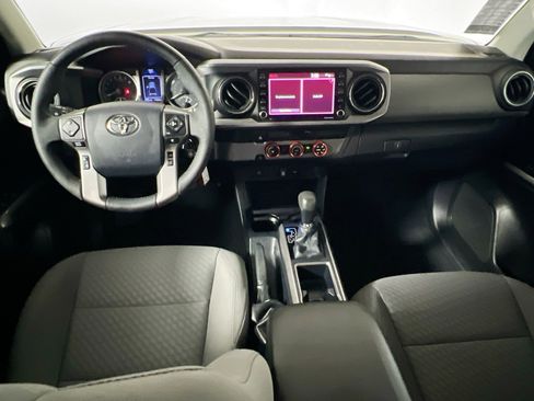 Used 2020 Toyota Tacoma SR5 image 29