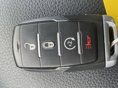 Used 2019 RAM 1500 Big Horn image 30