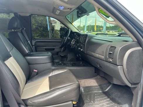 Used 2011 GMC Sierra 1500 SLE w/ Power Tech Package AWD/4WD image 19