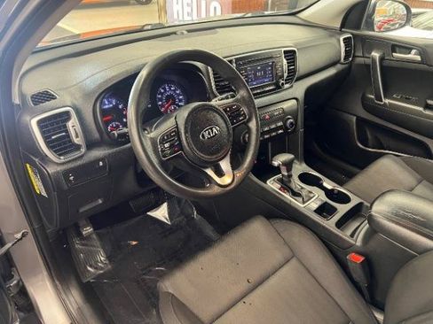 Used 2019 Kia Sportage LX FWD image 12