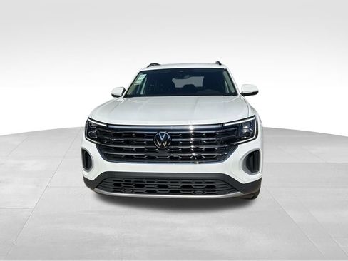 New 2026 Volkswagen Atlas SE image 8