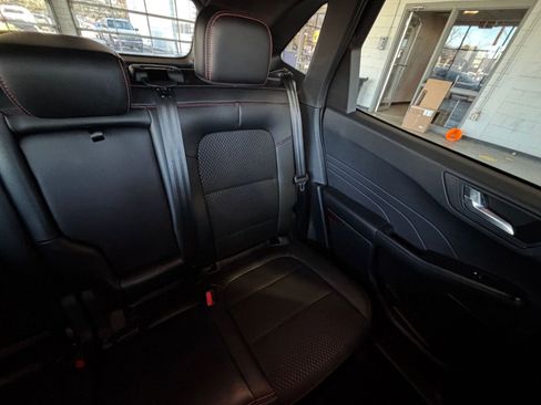 Used 2025 Ford Escape ST-Line image 37