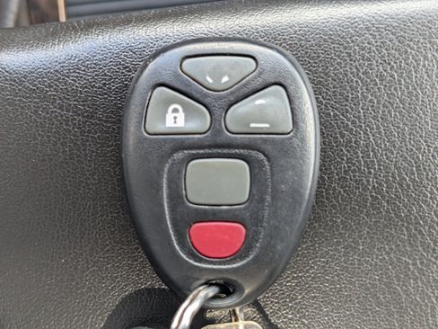 Used 2015 GMC Acadia Denali image 32