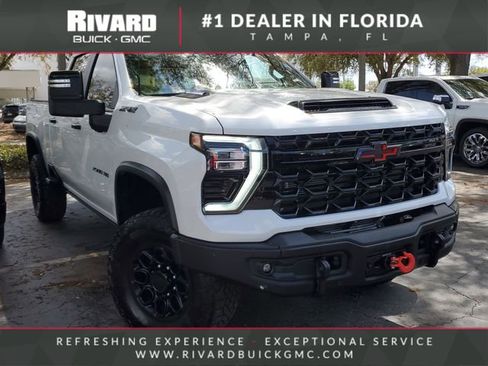 Used 2025 Chevrolet Silverado 2500 ZR2 w/ ZR2 Bison Edition image 1