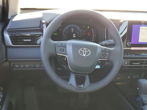 New 2026 Toyota Camry LE image 12