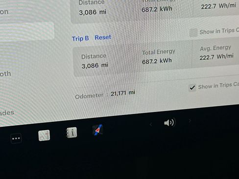 Used 2025 Tesla Model 3 Long Range RWD image 24