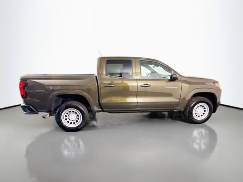 Used 2024 Chevrolet Colorado W/T image 11