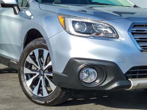 Used 2016 Subaru Outback 2.5i Limited image 3