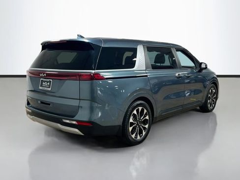 Certified 2023 Kia Carnival EX FWD image 7