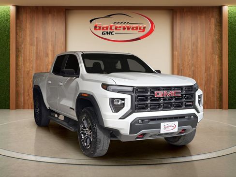 Used 2024 GMC Canyon AT4 w/ Technology Package AWD/4WD image 3