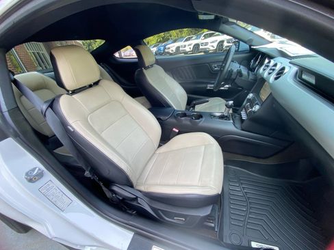 Used 2016 Ford Mustang Premium RWD image 32