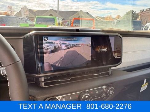 New 2026 Jeep Gladiator Sport AWD/4WD image 17