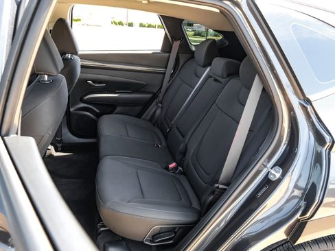 Used 2024 Hyundai Tucson SE image 44