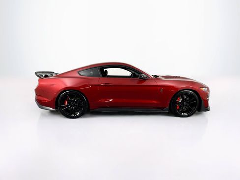 Used 2020 Ford Mustang Shelby GT500 w/ Technology Package RWD image 4