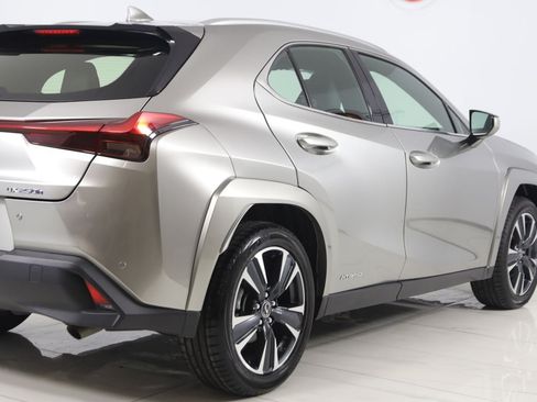 Used 2022 Lexus UX 250h w/ Premium Package AWD/4WD image 49