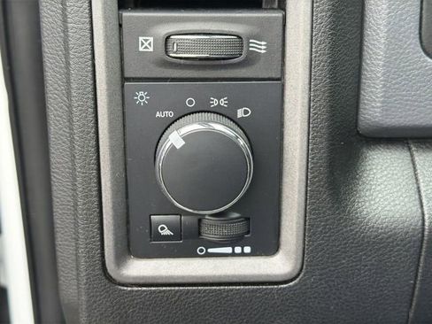 Used 2019 RAM 1500 Tradesman w/ Power & Remote Entry Group image 32