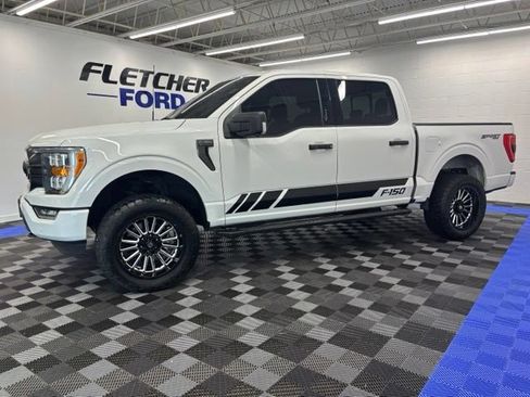 Used 2021 Ford F150 XLT w/ Equipment Group 302A High AWD/4WD image 3