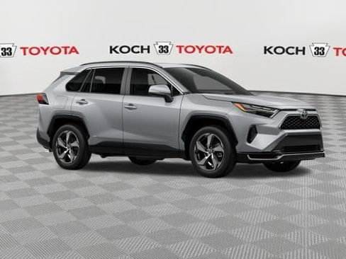 New 2025 Toyota RAV4 SE image 18