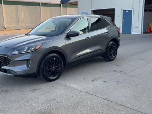 Used 2021 Ford Escape SE w/ Convenience Package AWD/4WD image 4