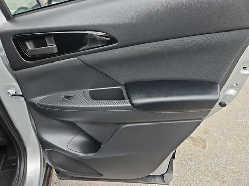Used 2022 Mitsubishi Eclipse Cross ES image 18