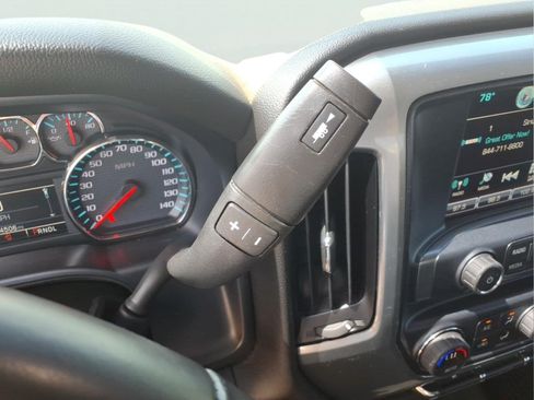 Used 2018 Chevrolet Silverado 1500 LT w/ All Star Edition AWD/4WD image 17