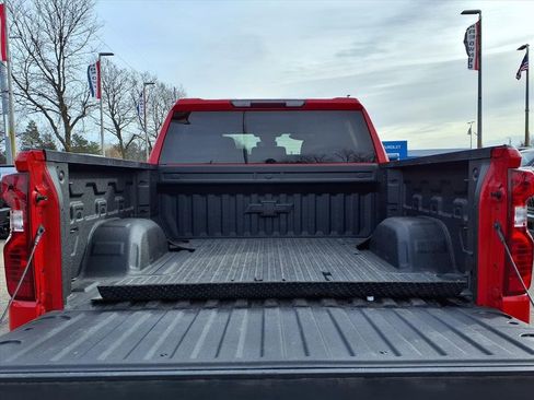 Used 2023 Chevrolet Silverado 1500 Custom Trail Boss w/ LPO, Dark Essentials Package image 11