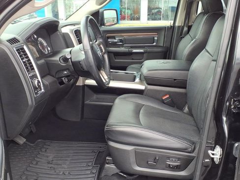 Used 2018 RAM 1500 Laramie w/ Convenience Group image 10