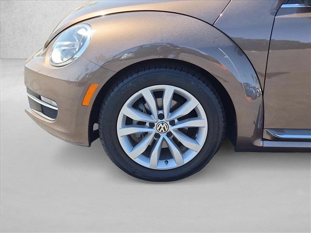 Used 2014 Volkswagen Beetle TDI FWD image 23