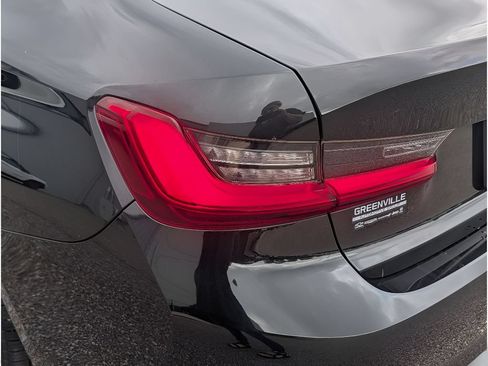 Used 2019 BMW 330i Sedan w/ Premium Package RWD image 5