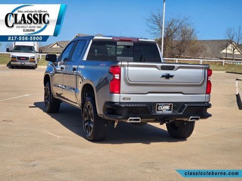 Used 2025 Chevrolet Silverado 1500 LT Trail Boss w/ Convenience Package II image 7