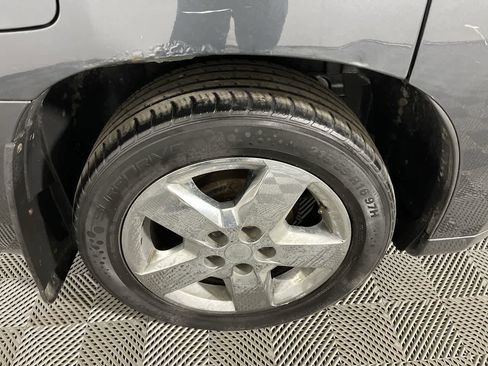 Used 2010 Chevrolet HHR LT image 10