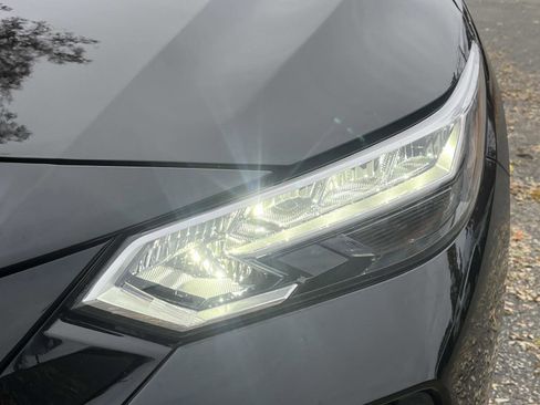 Used 2023 Nissan Sentra SR w/ Midnight Edition Package image 10