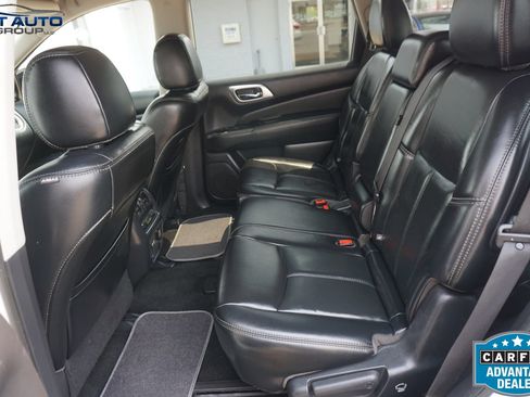 Used 2017 Nissan Pathfinder SL w/ Trailer Tow Package AWD/4WD image 23