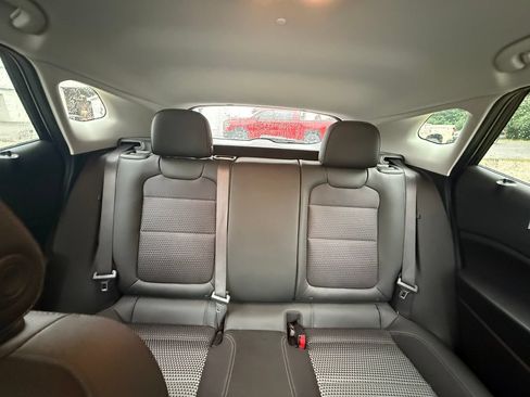 Used 2024 Chevrolet Trax LT FWD image 19