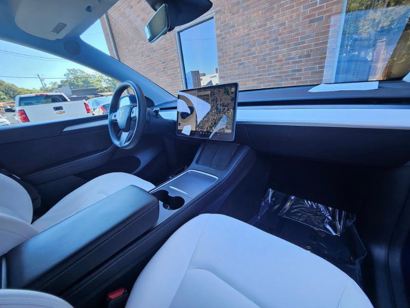 Used 2023 Tesla Model Y Long Range AWD/4WD image 57