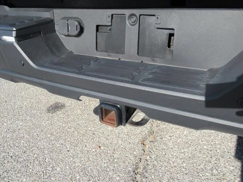 Used 2024 Toyota Tundra SR5 w/ SR5 Convenience Package AWD/4WD image 31