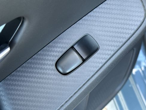 New 2025 Nissan Sentra SR image 30