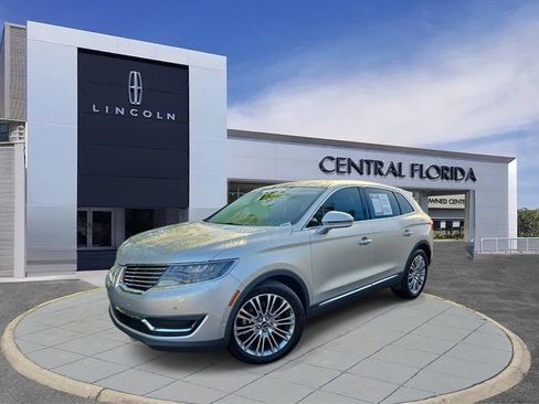 Used 2016 Lincoln MKX Reserve w/ Luxury Package FWD image 33