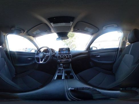 Used 2025 Nissan Sentra SV FWD image 40
