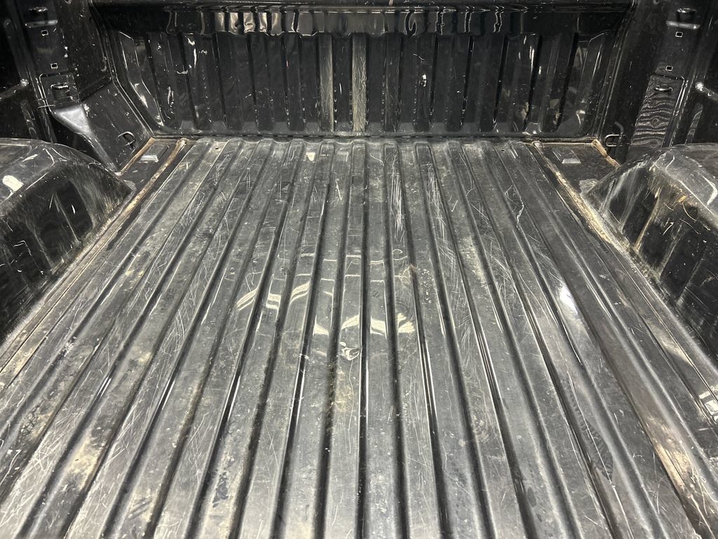 Used 2024 Chevrolet Silverado 1500 LT AWD/4WD image 23