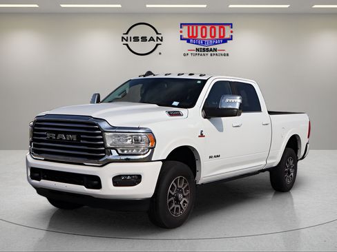 Used 2024 RAM 3500 Limited AWD/4WD image 9