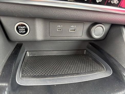 Certified 2022 Nissan Rogue SV image 24