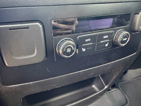Used 2019 Chevrolet Suburban LT w/ RST Edition AWD/4WD image 12