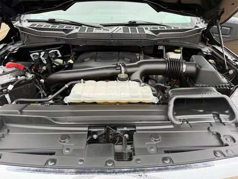 Certified 2022 Ford F150 XLT w/ Equipment Group 302A High image 26