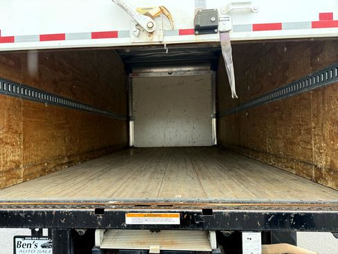 Used 2020 Chevrolet Express 3500 Extended w/ Power Convenience Package image 7