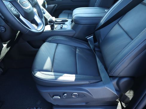 New 2026 GMC Sierra 1500 Denali w/ Technology Package AWD/4WD image 6