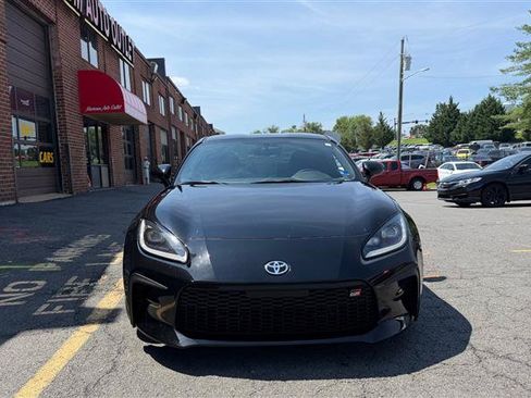 Used 2023 Toyota GR86 RWD image 2