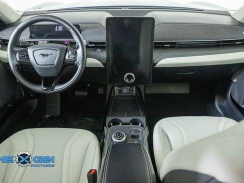 Used 2023 Ford Mustang Mach-E Premium AWD/4WD image 28
