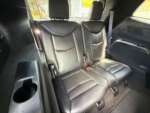 Used 2020 Cadillac XT6 Premium Luxury FWD image 24